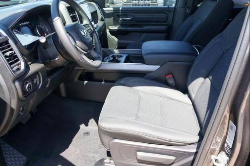 Granite Crystal Metallic Clearcoat 2026 RAM 1500 Express