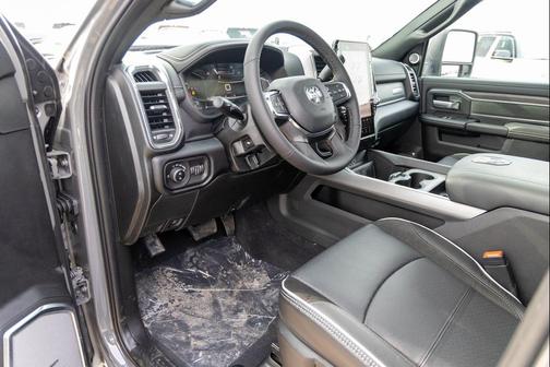 2026 RAM 3500 Laramie Crew Cab 4x4 6'4' Box