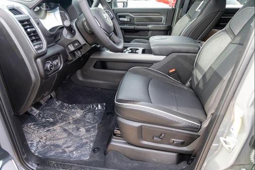 2026 RAM 3500 Laramie Crew Cab 4x4 6'4' Box