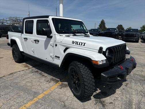 2022 Jeep Gladiator Sport