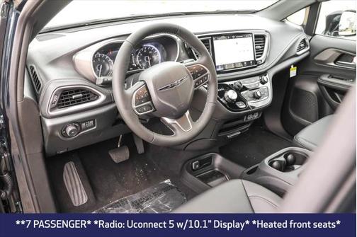 2025 Chrysler Pacifica L