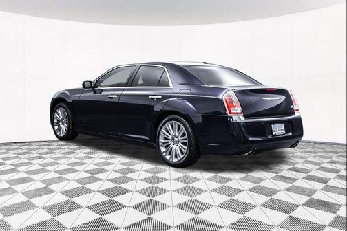 2011 Chrysler 300C Base