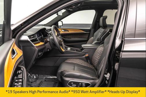 2022 Jeep Grand Cherokee Summit