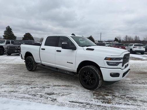 2025 RAM 2500 Big Horn Crew Cab 4x4 6'4' Box