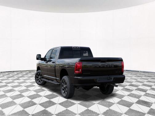 2026 RAM 2500 Big Horn Crew Cab 4x4 6'4' Box
