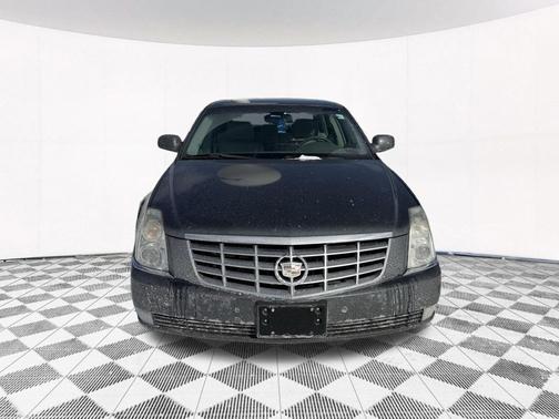 2011 Cadillac DTS Luxury Collection