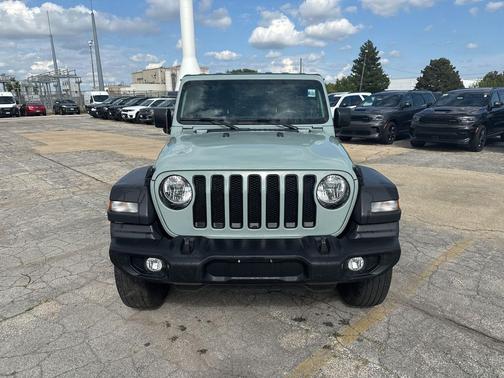2023 Jeep Wrangler Sport