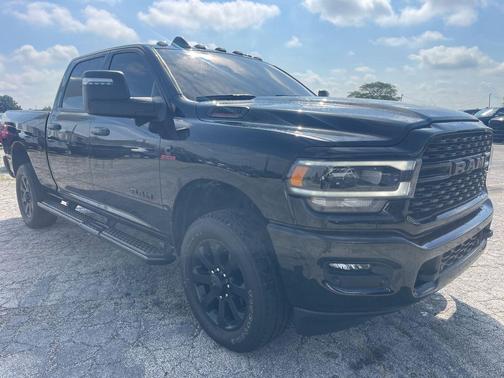 2023 RAM 2500 Big Horn Crew Cab 4x4 6'4' Box