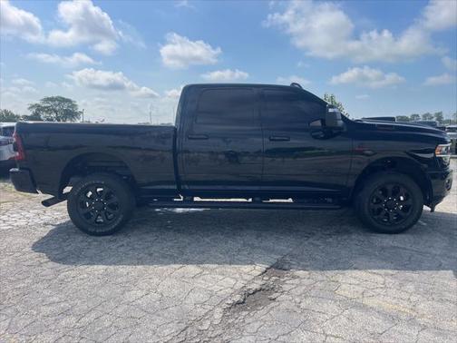 2023 RAM 2500 Big Horn Crew Cab 4x4 6'4' Box
