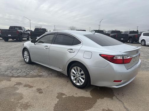 2014 Lexus ES 300h Base