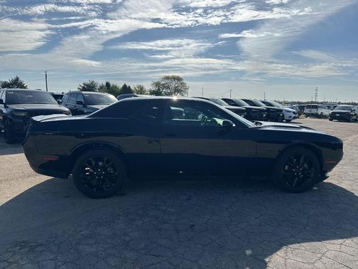2021 Dodge Challenger SXT