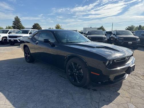 2021 Dodge Challenger SXT