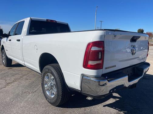 2023 RAM 3500 Big Horn Crew Cab 4x4 8' Box