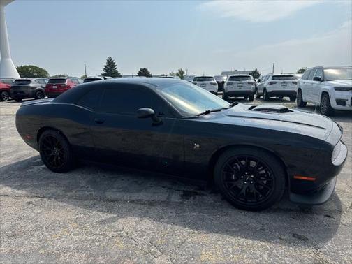 2016 Dodge Challenger R/T Scat Pack
