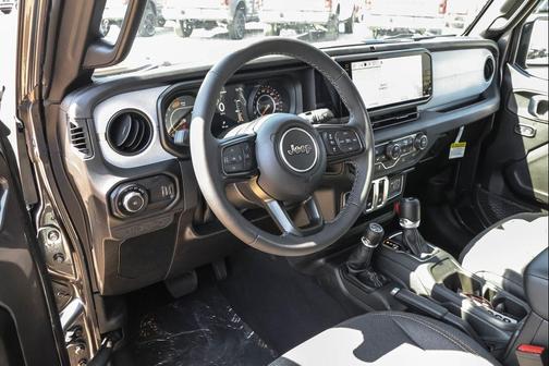 2025 Jeep Wrangler Sport S