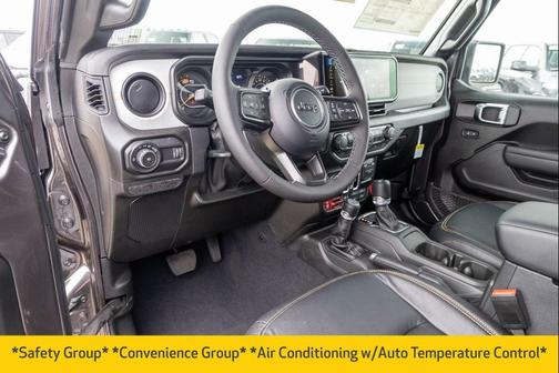 Granite Crystal Metallic Clearcoat 2025 Jeep Wrangler Willys