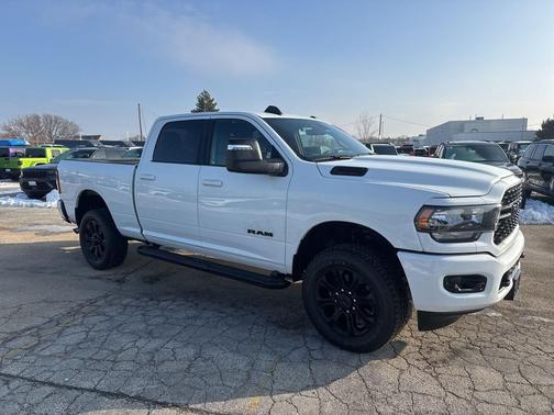 2024 RAM 2500 Big Horn Crew Cab 4x4 6'4' Box