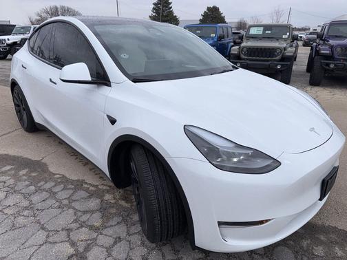 2024 Tesla Model Y Performance Dual Motor All-Wheel Drive