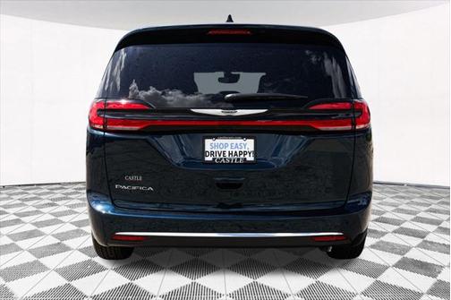 2025 Chrysler Pacifica L