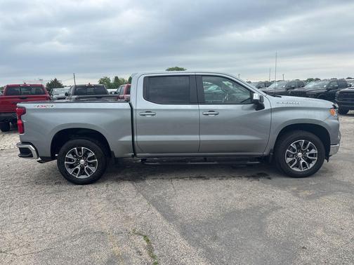 Sterling Gray Metallic 2024 Chevrolet Silverado 1500 LT