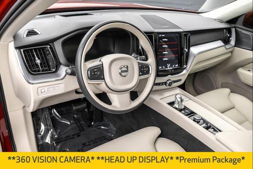 2019 Volvo XC60 Recharge Plug-In Hybrid T8 Momentum