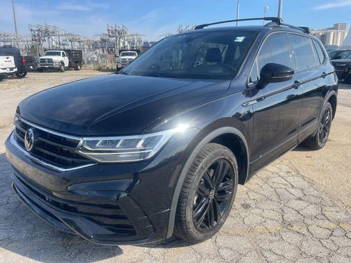 2022 Volkswagen Tiguan 2.0T SE R-Line Black 4MOTION