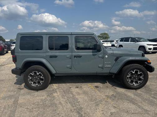 2024 Jeep Wrangler 4-Door Sahara 4x4