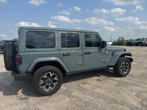 2024 Jeep Wrangler 4-Door Sahara 4x4