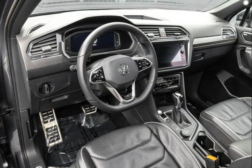 2022 Volkswagen Tiguan 2.0T SEL R-Line 4MOTION