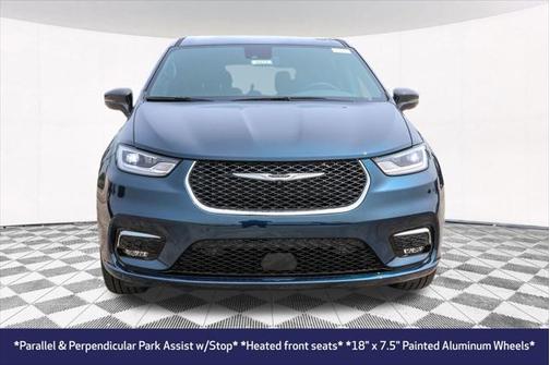 2025 Chrysler Pacifica L
