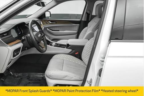 2022 Jeep Grand Cherokee Summit