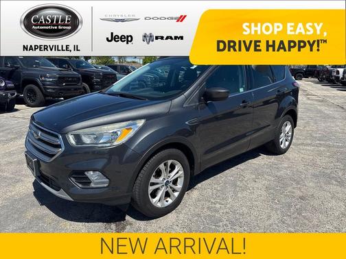 Ruby Red Metallic Tinted Clearcoat 2017 Ford Escape SE