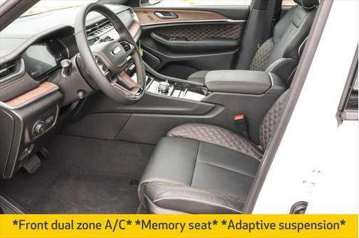 2025 Jeep Grand Cherokee Summit