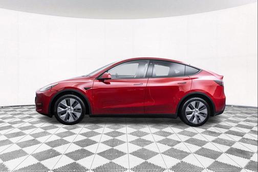 2022 Tesla Model Y Long Range Dual Motor All-Wheel Drive