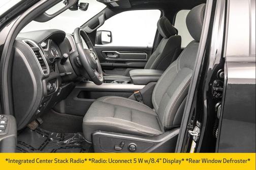 Diamond Black Crystal Pearlcoat 2023 RAM 1500 Big Horn/Lone Star