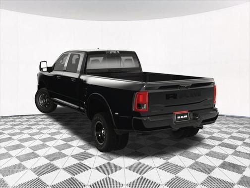 2025 RAM 3500 Laramie Crew Cab 4x4 8' Box