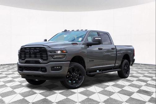 Ceramic Gray Clearcoat 2026 RAM 2500 Big Horn Crew Cab 4x4 6'4' Box