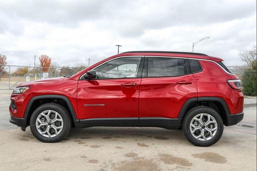 2025 Jeep Compass Latitude