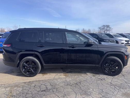 2023 Jeep Grand Cherokee L Altitude