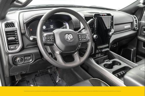 2025 RAM 3500 Laramie Crew Cab 4x4 8' Box