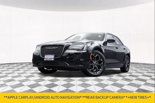 2022 Chrysler 300 Touring