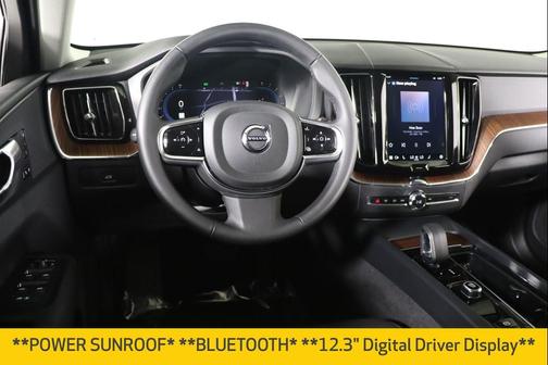 2024 Volvo XC60 B5 Plus Dark Theme