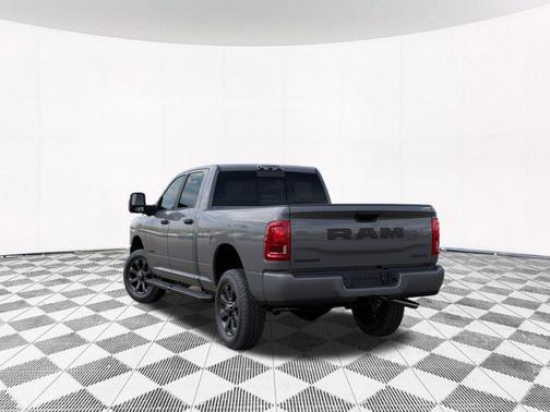 2026 RAM 2500 Big Horn Crew Cab 4x4 6'4' Box