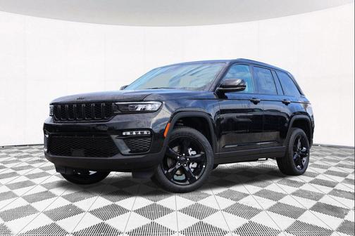 Diamond Black Crystal Pearlcoat 2025 Jeep Grand Cherokee Limited
