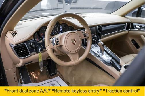 2015 Porsche Panamera 4