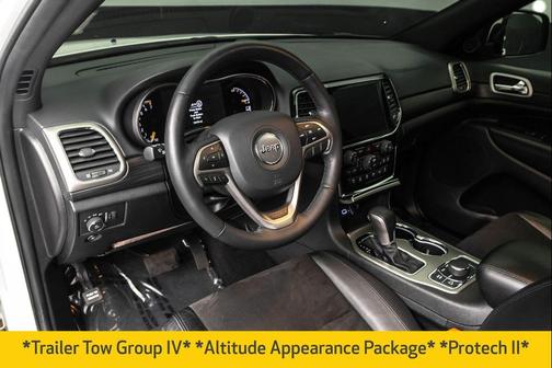 2022 Jeep Grand Cherokee Laredo