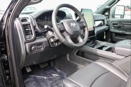 Diamond Black Crystal Pearlcoat 2026 RAM 2500 Power Wagon