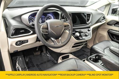 2022 Chrysler Pacifica Touring L