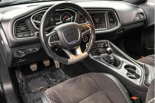 2015 Dodge Challenger SRT 392