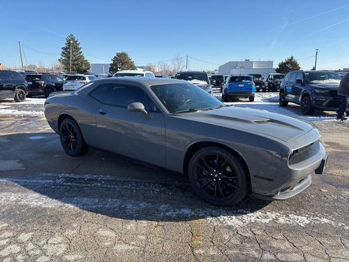 2018 Dodge Challenger SXT